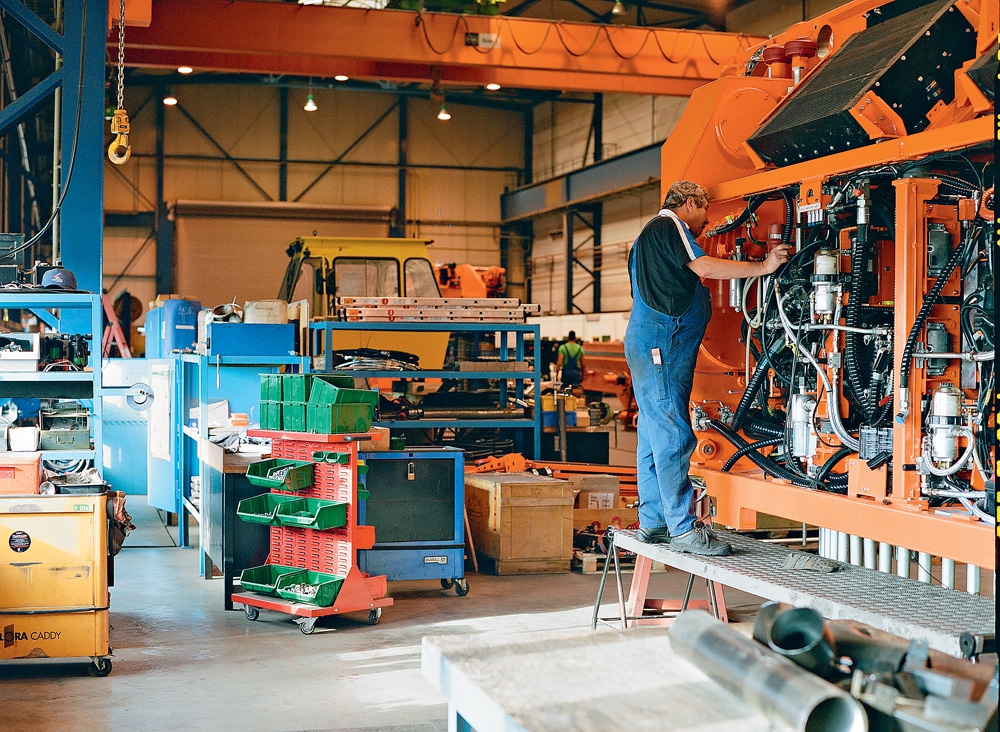 Когда-то на Kirow работали 2,5 тыс. человек. Сегодня  их число сократилось до 180