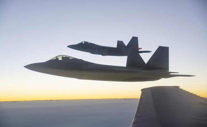 ÐÐ° ÑÐ¾ÑÐ¾: Ð¸ÑÑÑÐµÐ±Ð¸ÑÐµÐ»Ð¸ Ð¿ÑÑÐ¾Ð³Ð¾ Ð¿Ð¾ÐºÐ¾Ð»ÐµÐ½Ð¸Ñ F-22 Raptor